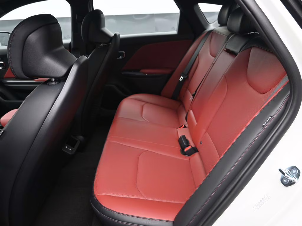 2026 Snow White Pearl Kia K4 GT-Line FWD Sedan