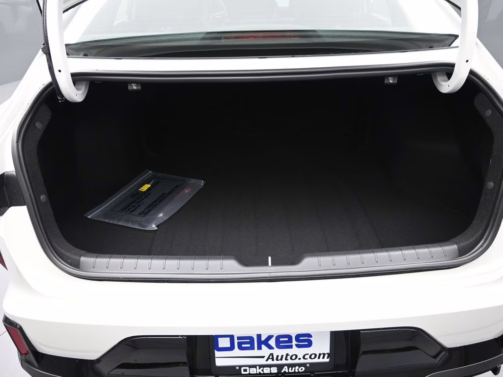 2026 Snow White Pearl Kia K4 GT-Line FWD Sedan