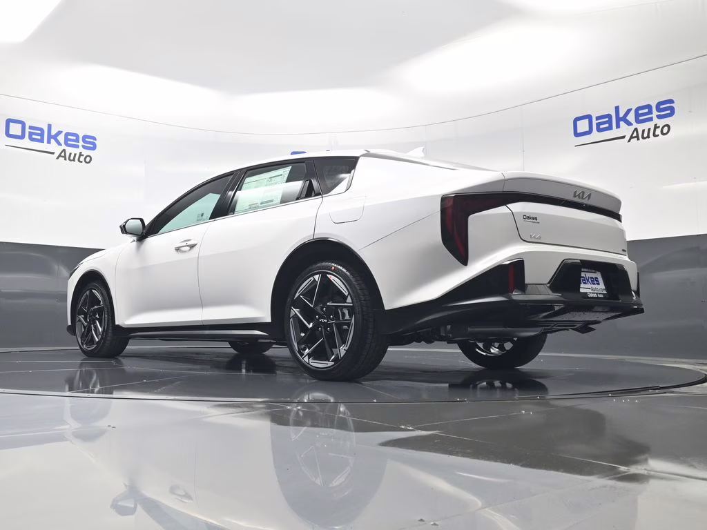 2026 Snow White Pearl Kia K4 GT-Line FWD Sedan