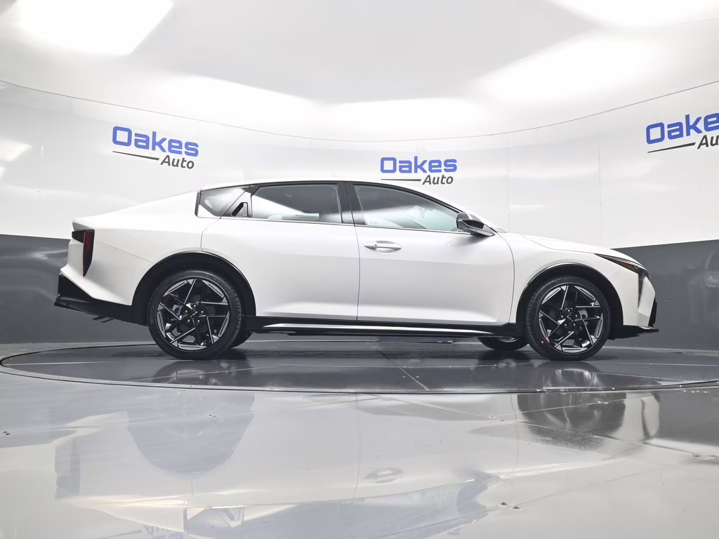 2026 Snow White Pearl Kia K4 GT-Line FWD Sedan