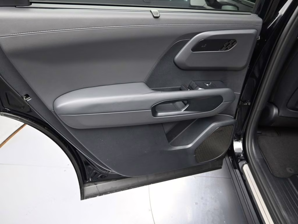 2027 Ebony Black Kia Telluride Hybrid X-Line SX AWD SUV