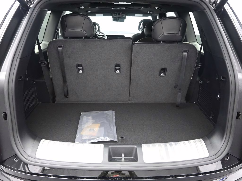 2027 Ebony Black Kia Telluride Hybrid X-Line SX AWD SUV