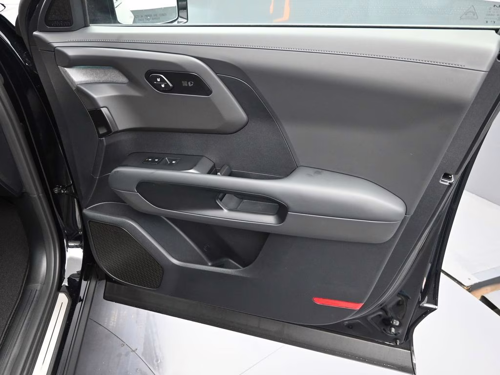 2027 Ebony Black Kia Telluride Hybrid X-Line SX AWD SUV