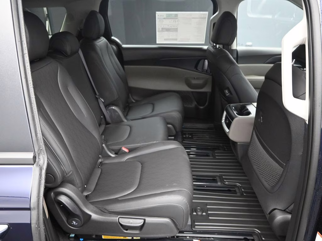 2026 Deep Chroma Blue Kia Carnival LXS FWD Van