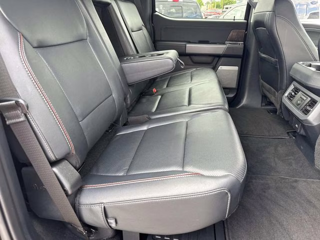 2023 Black Metallic Ford Super Duty F-250 SRW Lariat 4X4 Truck