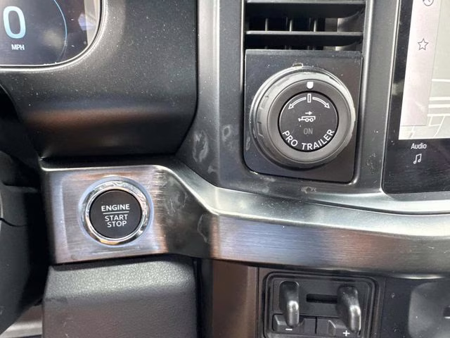 2023 Black Metallic Ford Super Duty F-250 SRW Lariat 4X4 Truck