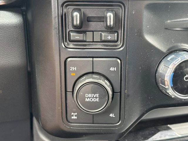 2023 Black Metallic Ford Super Duty F-250 SRW Lariat 4X4 Truck