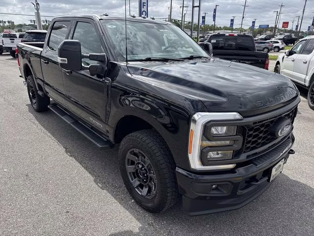2023 Black Metallic Ford Super Duty F-250 SRW Lariat 4X4 Truck