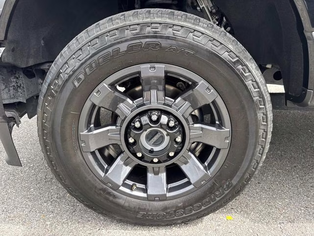 2023 Black Metallic Ford Super Duty F-250 SRW Lariat 4X4 Truck