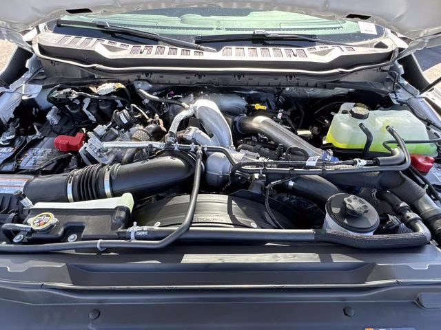 2026 Oxford White Ford Super Duty F-250 SRW 4X4 Truck