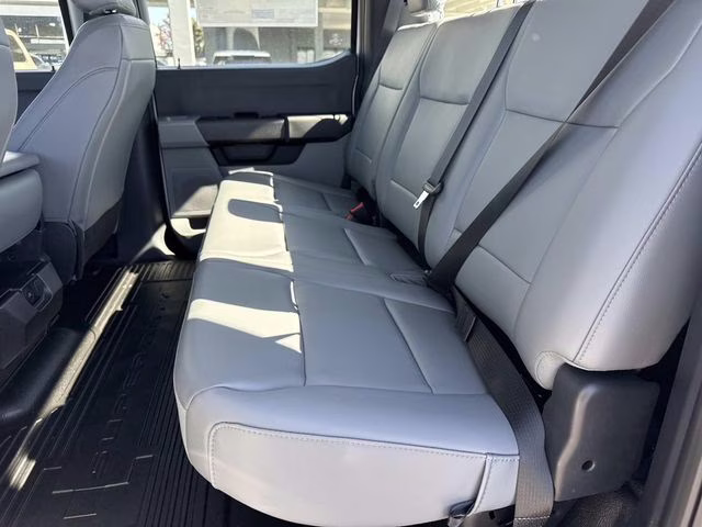 2026 Oxford White Ford Super Duty F-250 SRW 4X4 Truck