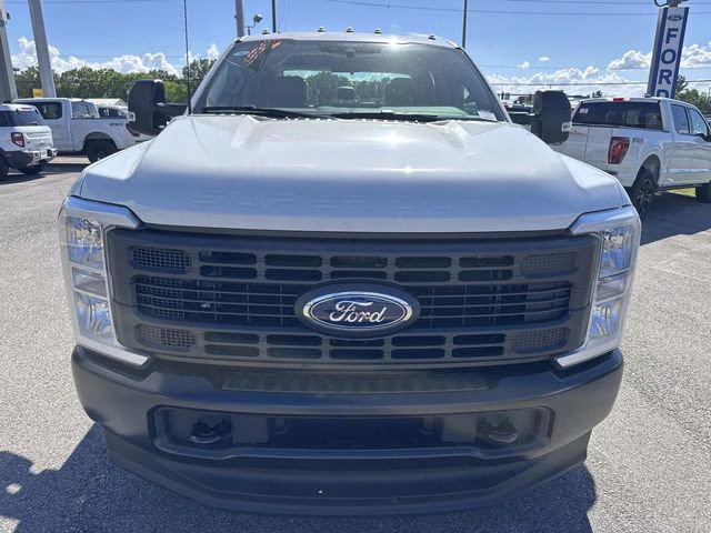 2026 Oxford White Ford Super Duty F-250 SRW 4X4 Truck