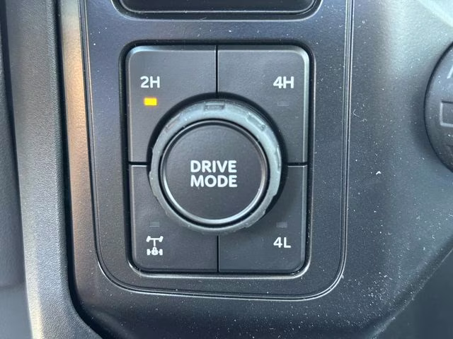 2026 Oxford White Ford Super Duty F-250 SRW 4X4 Truck