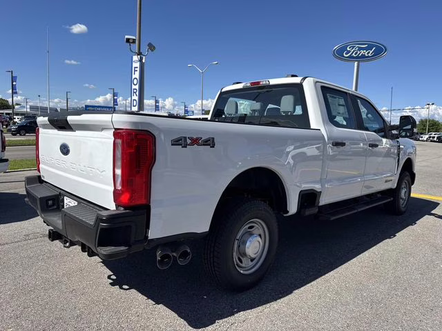 2026 Oxford White Ford Super Duty F-250 SRW 4X4 Truck