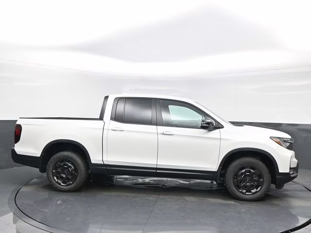 2026 Platinum White Pearl Honda Ridgeline TrailSport+ AWD Truck