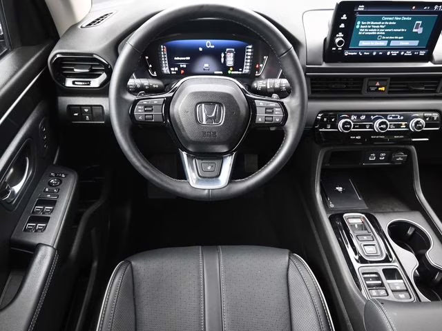2025 Crystal Black Pearl Honda Pilot Elite AWD SUV