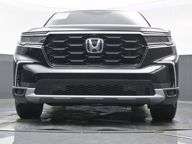 2025 Crystal Black Pearl Honda Pilot Elite AWD SUV