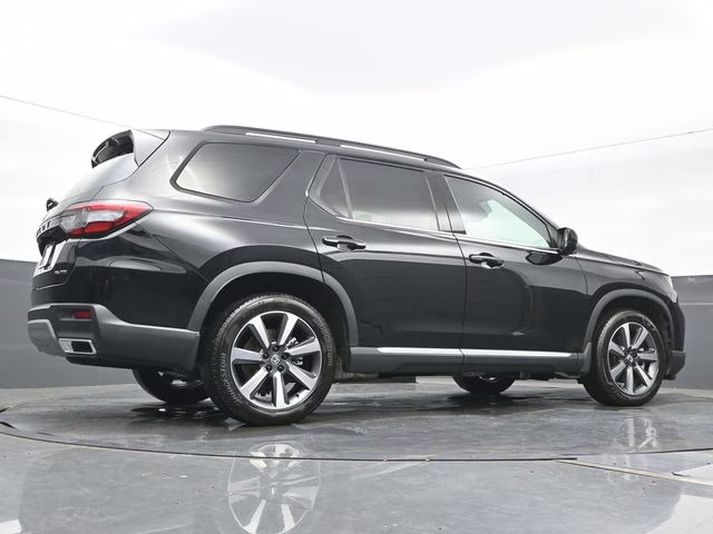 2025 Crystal Black Pearl Honda Pilot Elite AWD SUV