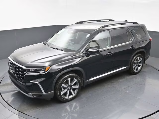 2025 Crystal Black Pearl Honda Pilot Elite AWD SUV