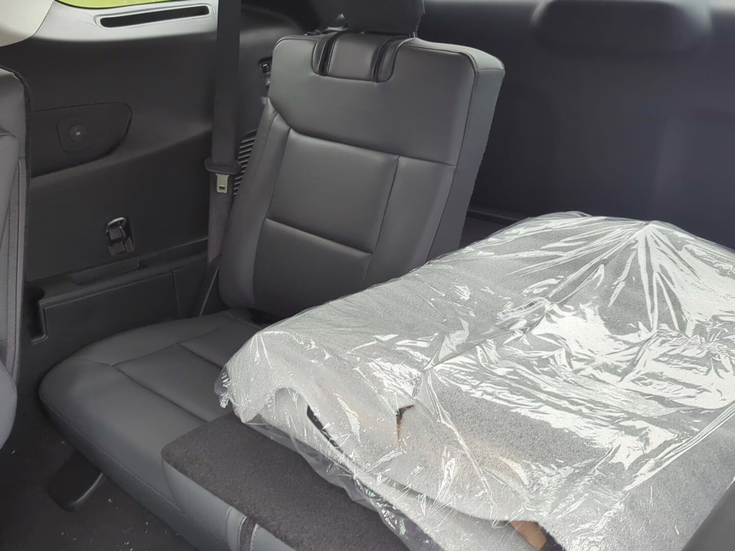 2026 Carbonized Gray Metallic Ford Explorer Active 4X4 SUV