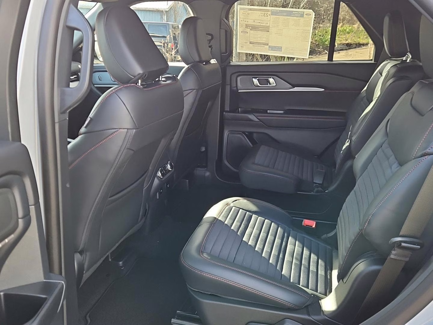 2026 Space White Ford Explorer ST-Line 4X4 SUV