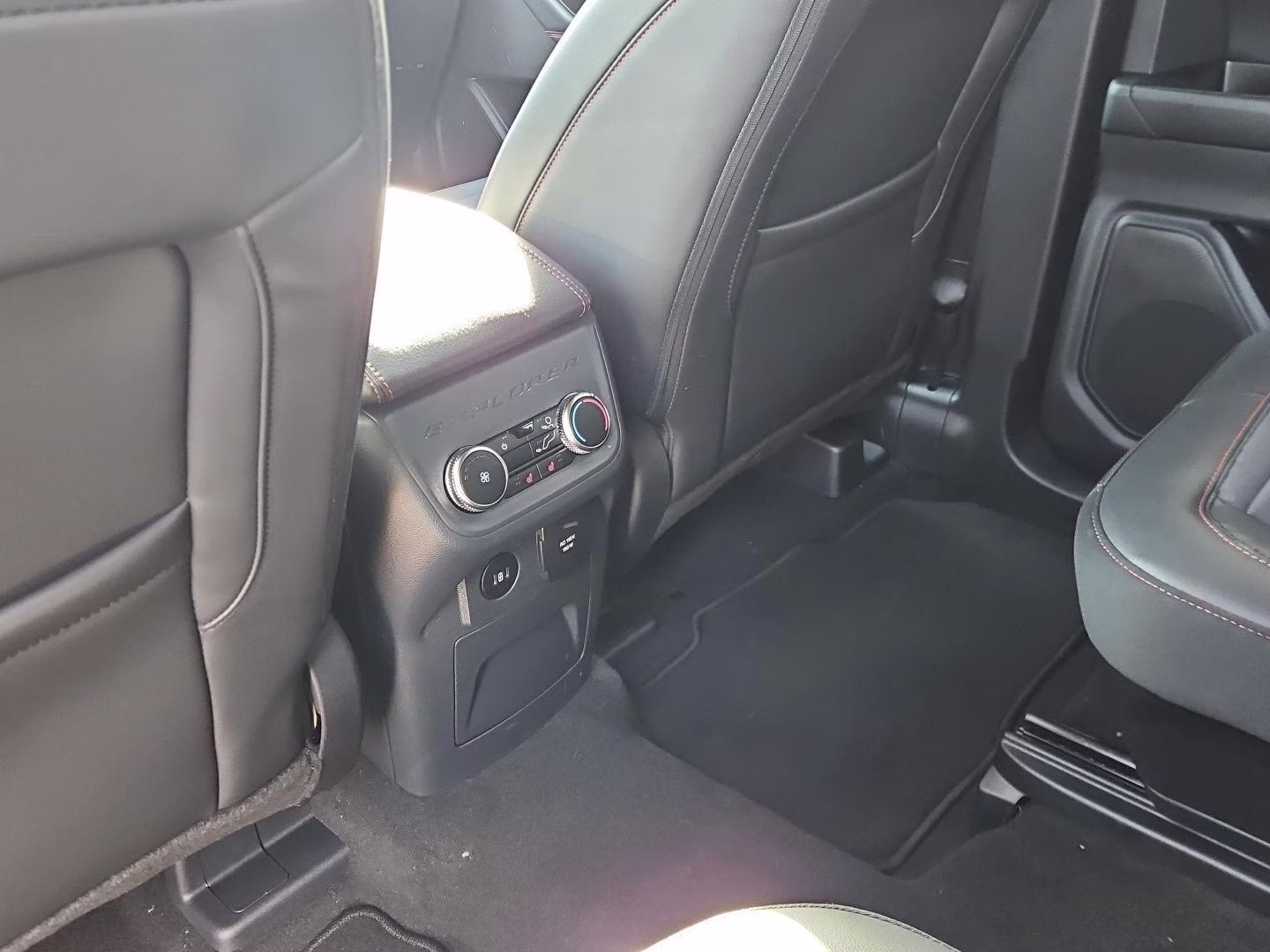 2026 Space White Ford Explorer ST-Line 4X4 SUV