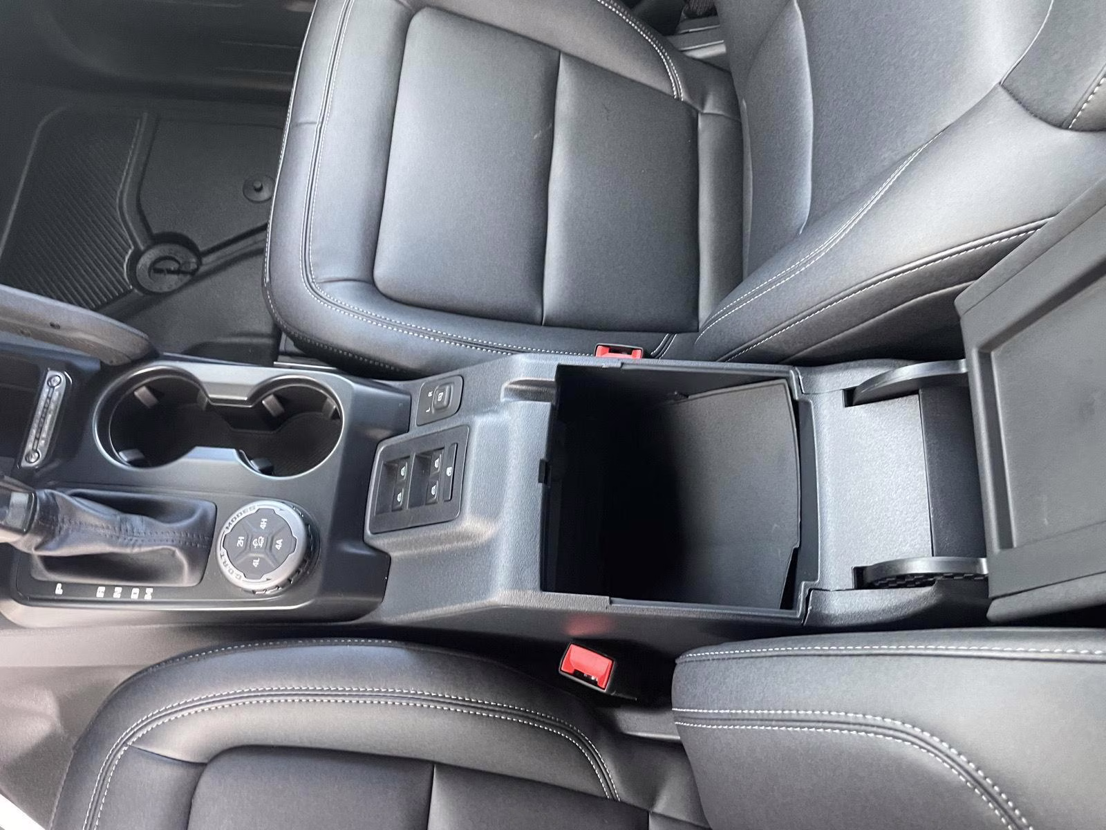 2025 Ruby Red Metallic Tinted Clearcoat Ford Bronco Big Bend 4X4 SUV