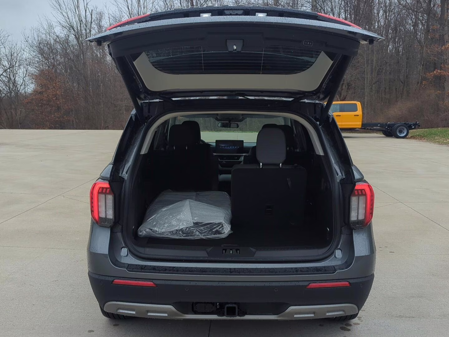 2026 Carbonized Gray Metallic Ford Explorer Active 4X4 SUV
