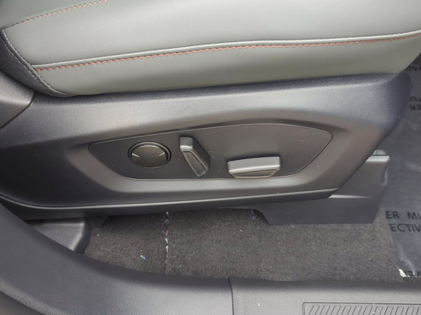 2026 Carbonized Gray Metallic Ford Explorer Active 4X4 SUV