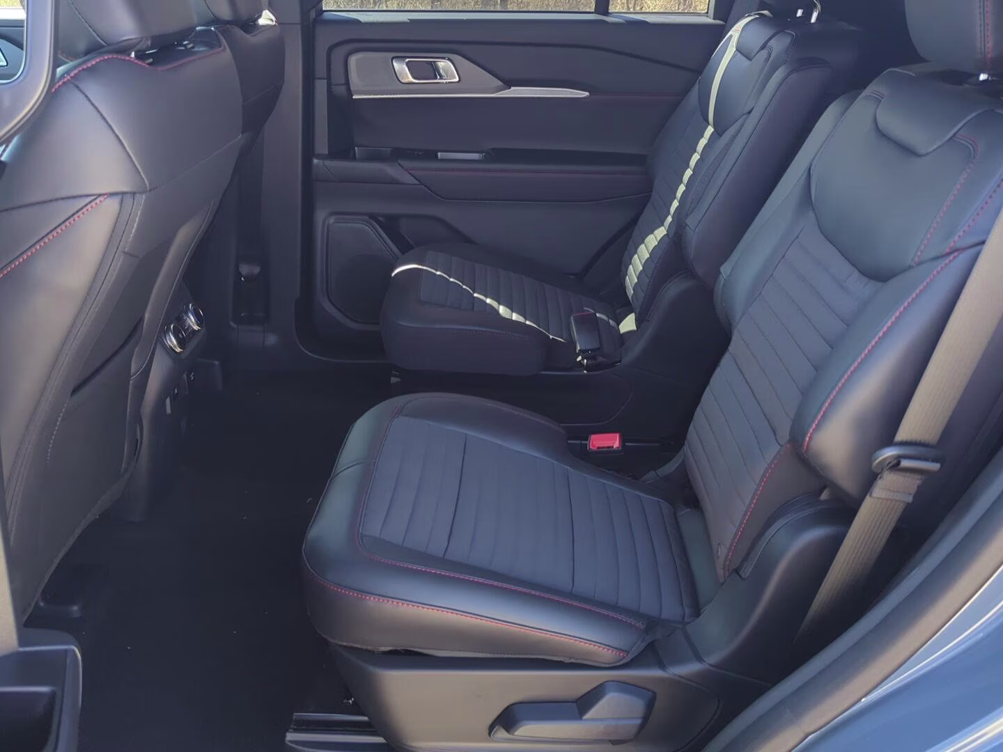 2026 Vapor Blue Metallic Ford Explorer ST-Line 4X4 SUV