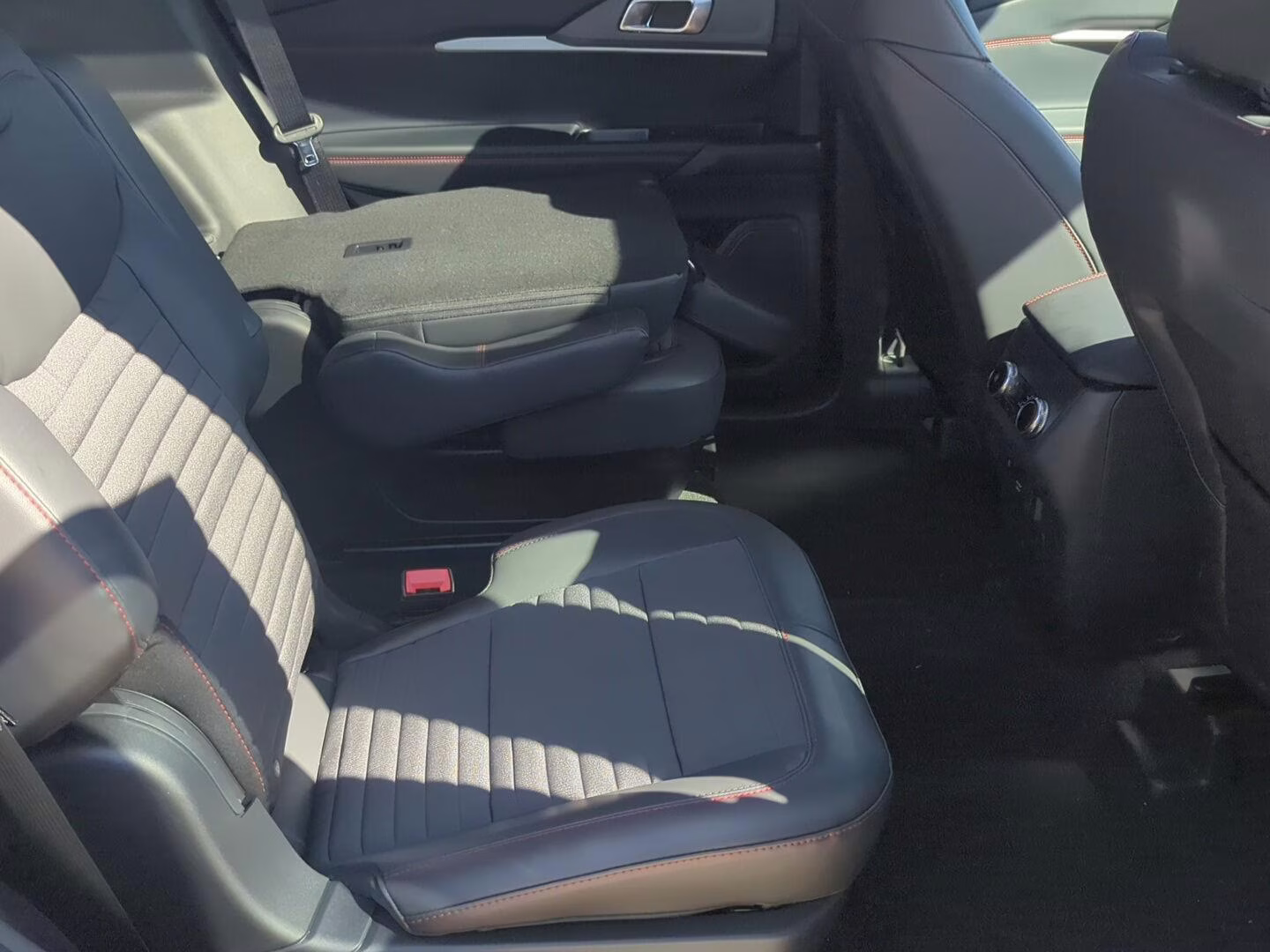 2026 Vapor Blue Ford Explorer ST-Line 4X4 SUV