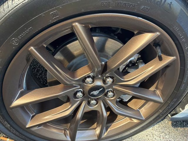 2024 Oxford White Ford Mustang EcoBoost Premium RWD Coupe