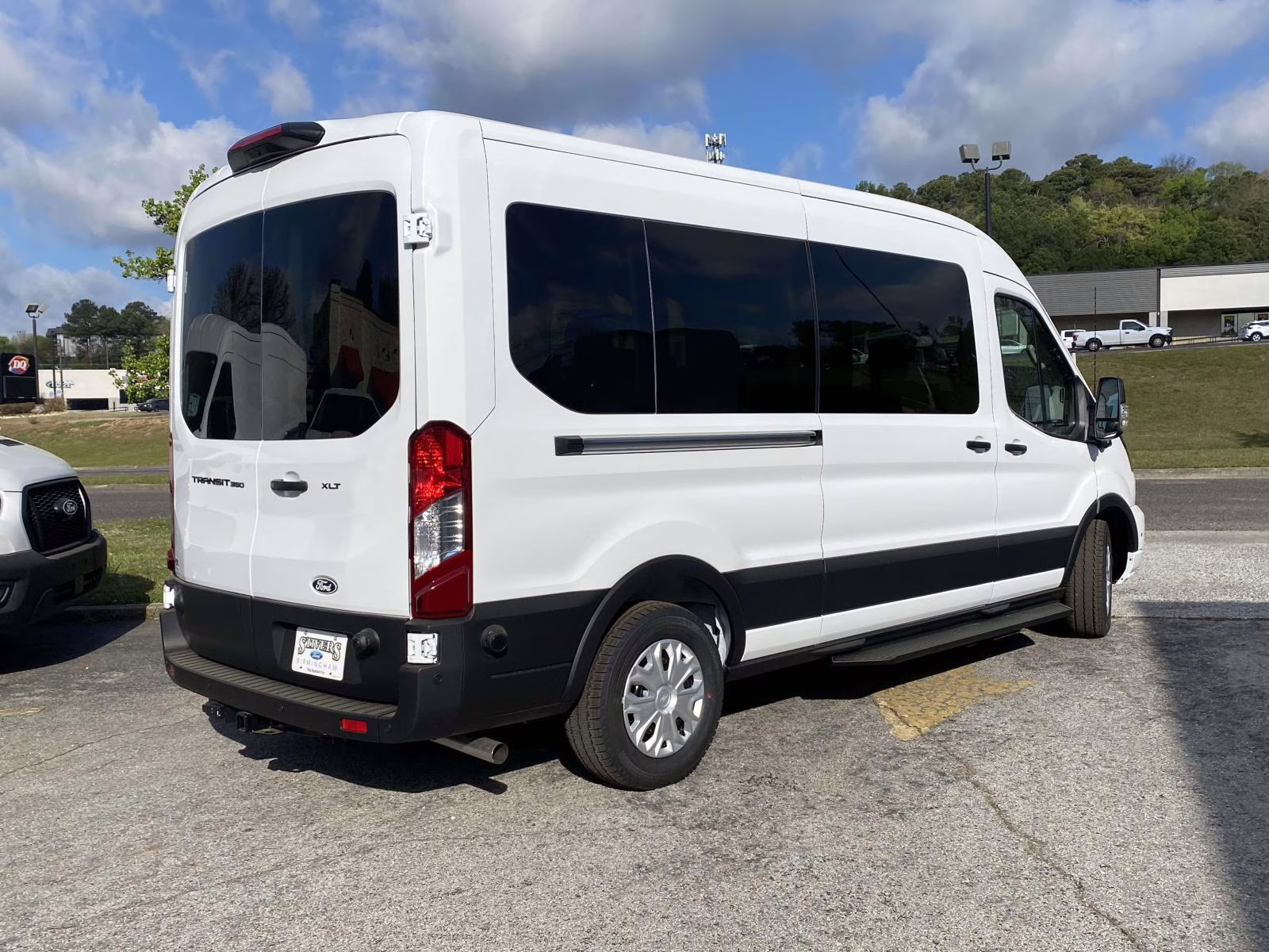 2026 Oxford White Ford Transit-350 XLT RWD Crossover
