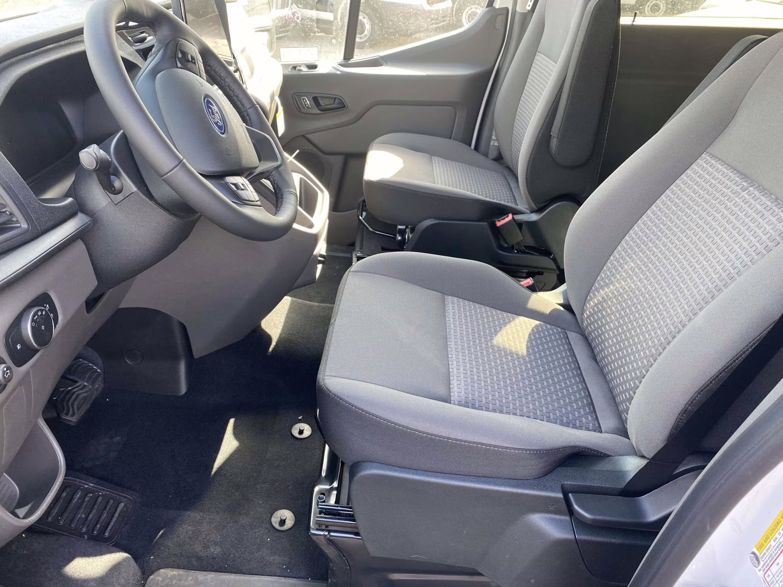 2026 Oxford White Ford Transit-350 XLT RWD Crossover