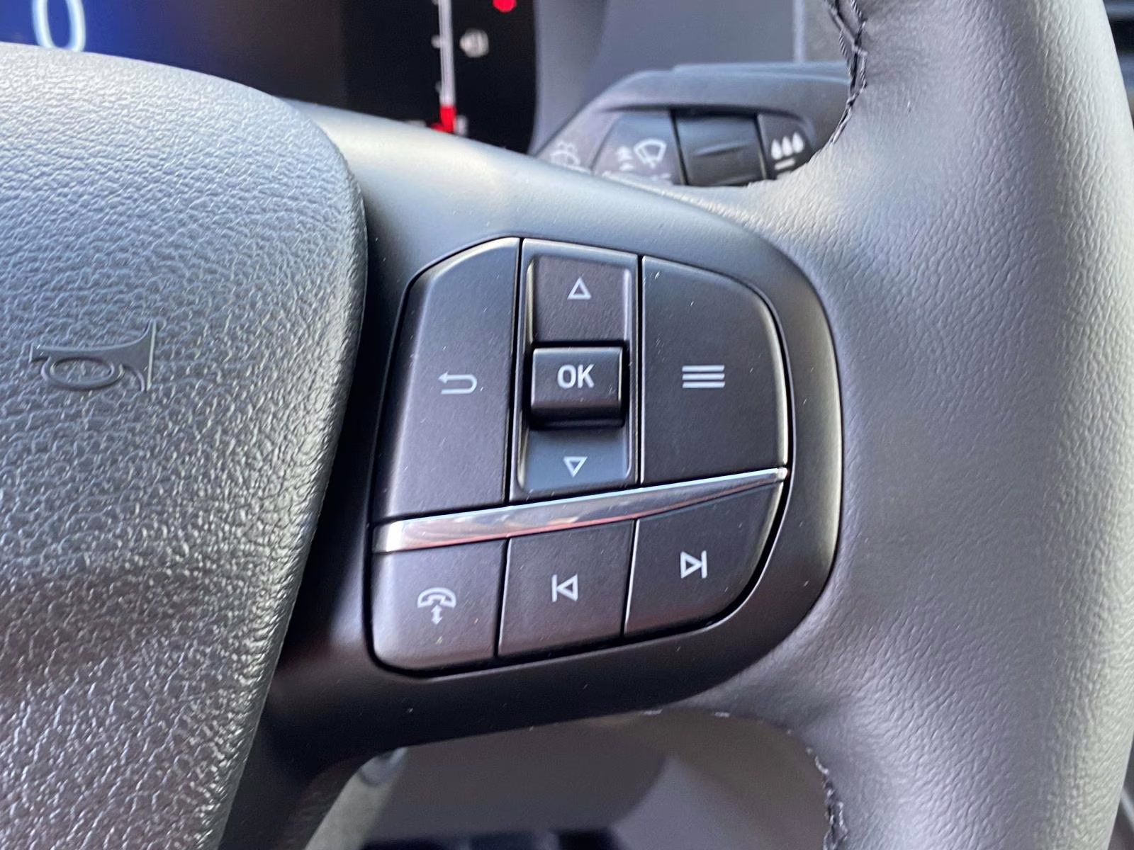 2026 Oxford White Ford Transit-350 XLT RWD Crossover