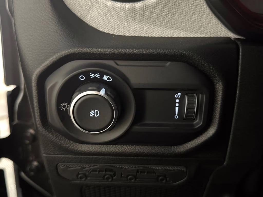 2025 Granite Crystal Metallic Clearcoat Jeep Wrangler Sport 4X4 SUV