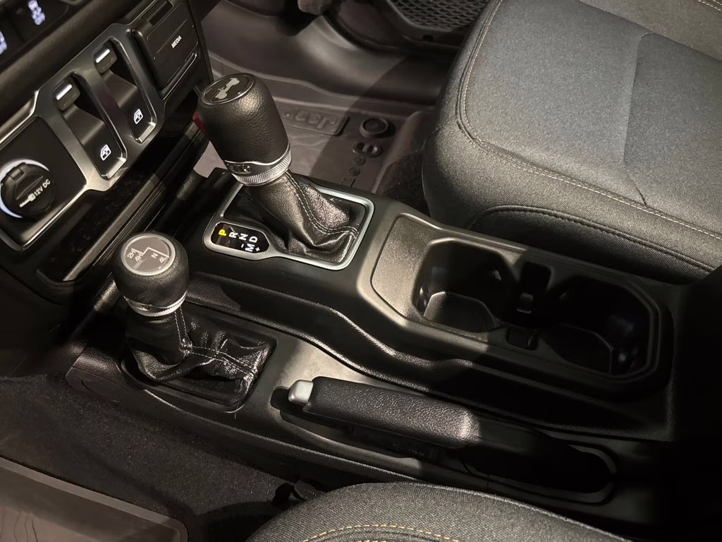 2025 Granite Crystal Metallic Clearcoat Jeep Wrangler Sport 4X4 SUV