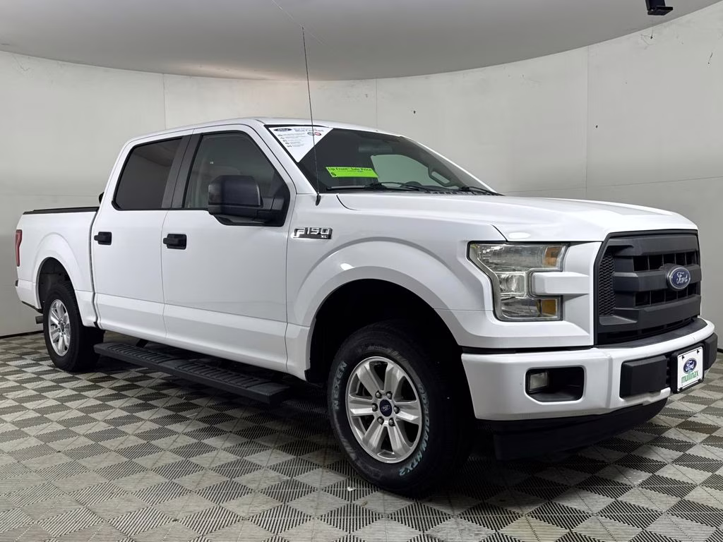 2017 Oxford White Ford F-150 XL RWD Truck