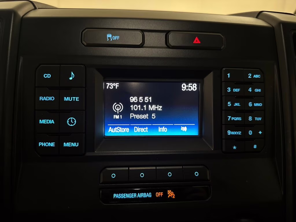 2017 Oxford White Ford F-150 XL RWD Truck