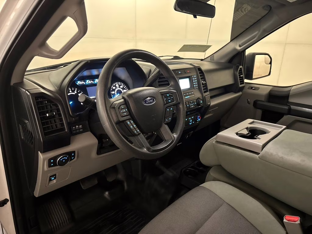 2017 Oxford White Ford F-150 XL RWD Truck