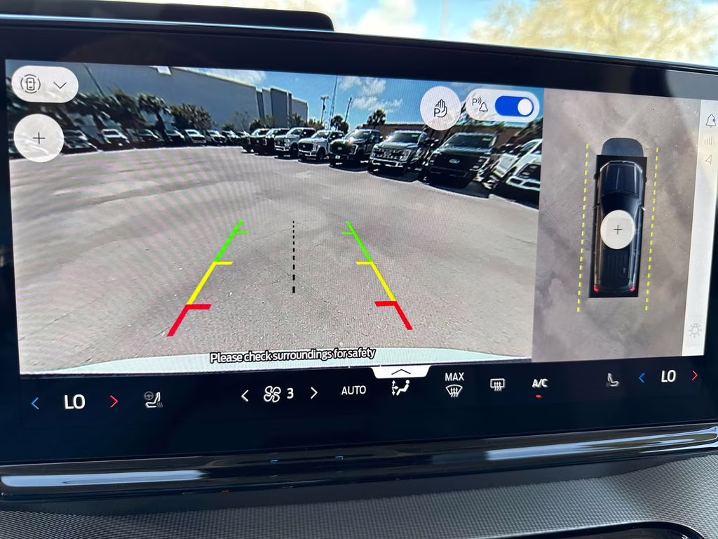 2026 Star White Metallic Tri-Coat Ford Expedition Active RWD SUV