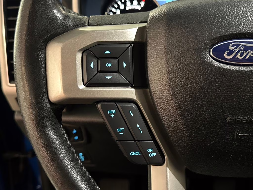 2020 Velocity Blue Metallic Ford F-150 Lariat RWD Truck