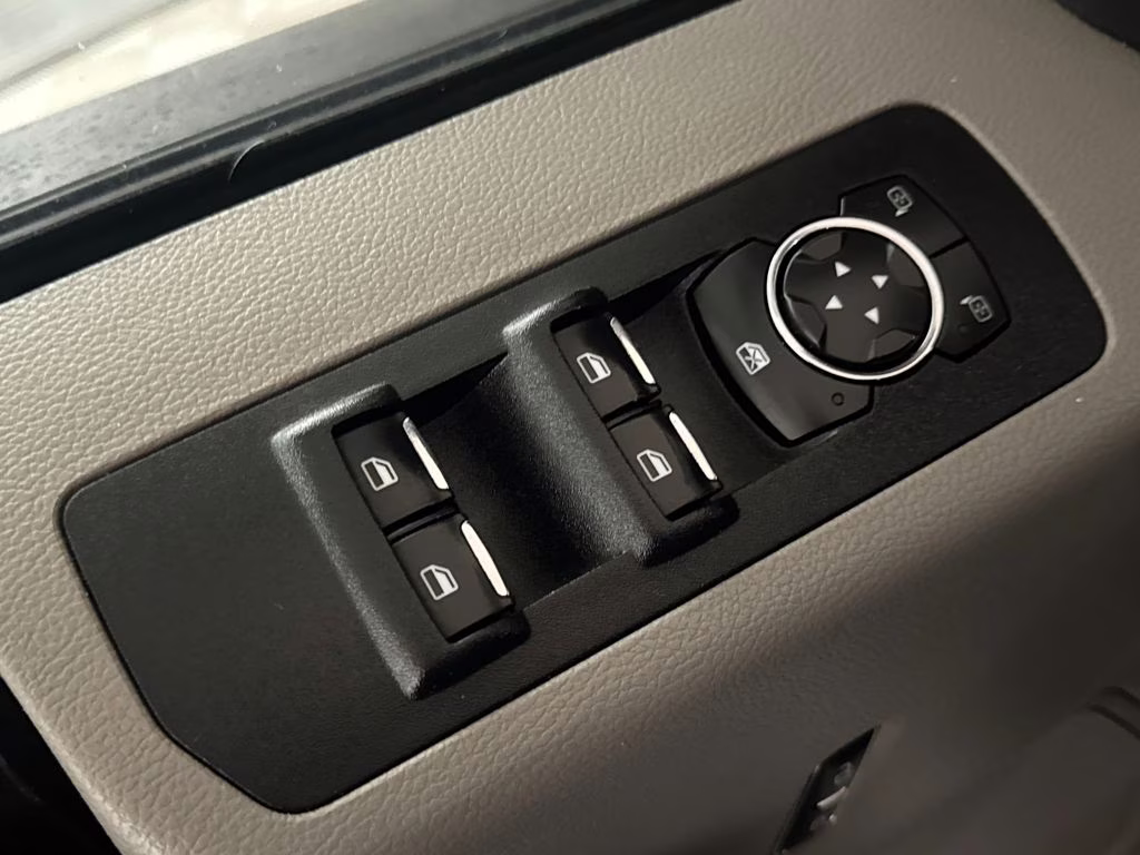 2017 Oxford White Ford F-150 XL RWD Truck