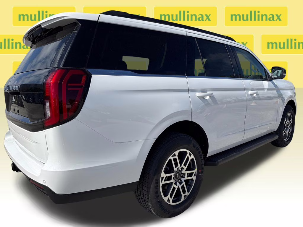 2026 Star White Metallic Tri-Coat Ford Expedition Active RWD SUV