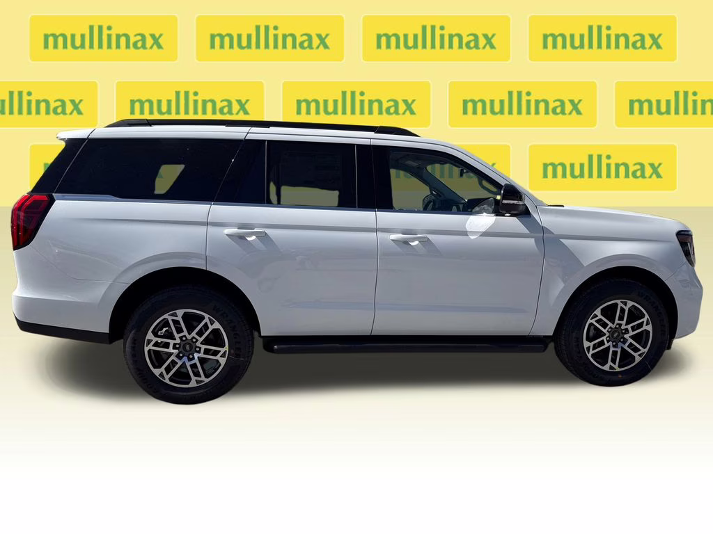 2026 Star White Metallic Tri-Coat Ford Expedition Active RWD SUV