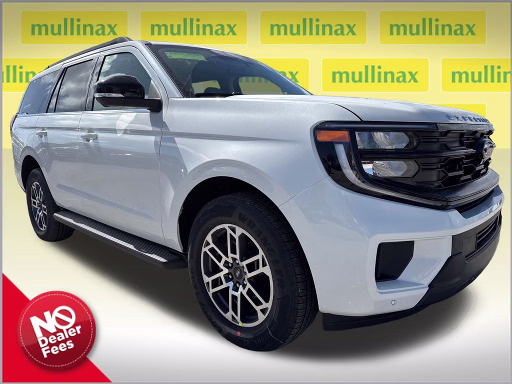 2026 Star White Metallic Tri-Coat Ford Expedition Active RWD SUV
