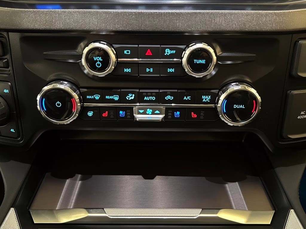 2026 Agate Black Metallic Ford Super Duty F-250 SRW Platinum 4X4 Truck