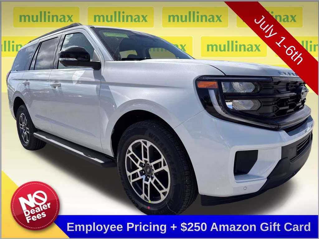 2026 Star White Metallic Tri-Coat Ford Expedition Active RWD SUV
