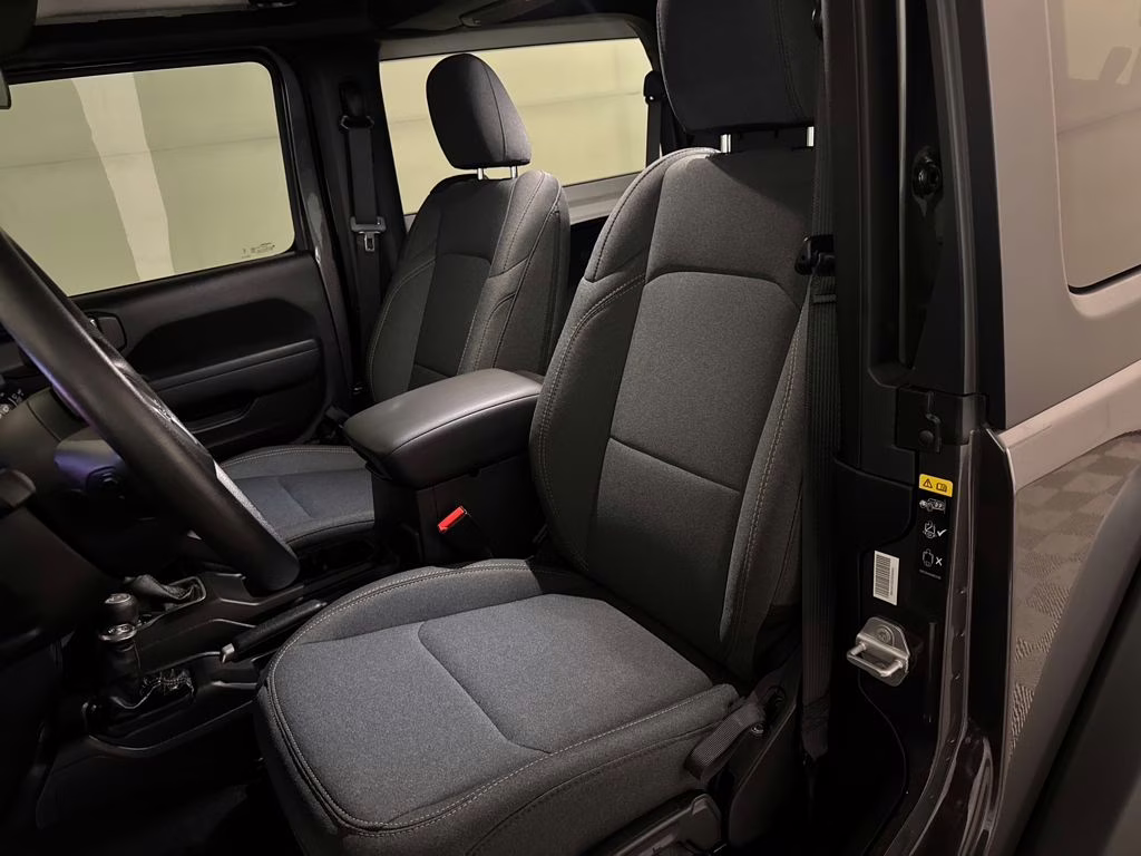 2025 Granite Crystal Metallic Clearcoat Jeep Wrangler Sport 4X4 SUV