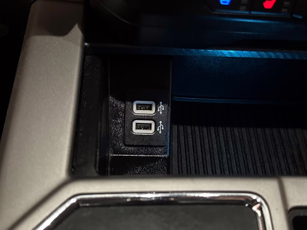 2020 Velocity Blue Metallic Ford F-150 Lariat RWD Truck